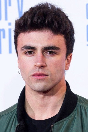 Itzan Escamilla photo