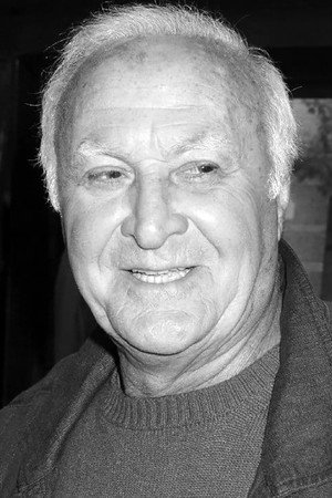 Robert Loggia photo