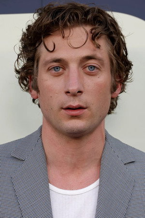 Jeremy Allen White photo