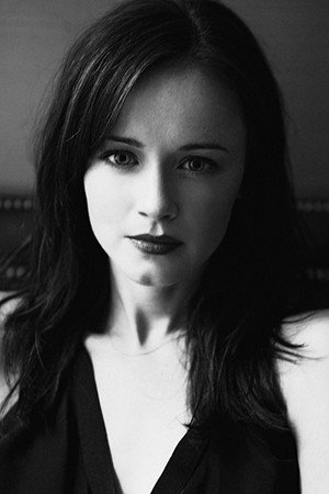 Alexis Bledel photo