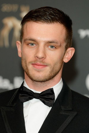 Jannis Niewöhner photo