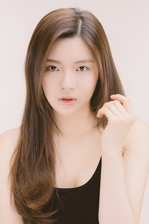 Lee Sun-bin photo