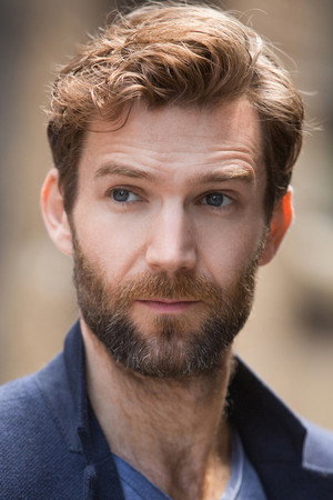 Photo of Simon Harrison from the Latest Netflix gallery