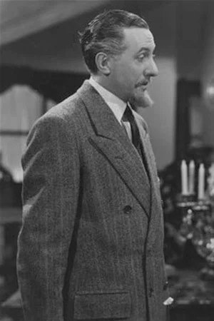Photo of Julián Bourges from the Latest Netflix gallery