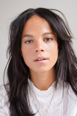 Photo of Chloé Leenheer from the Latest Netflix gallery