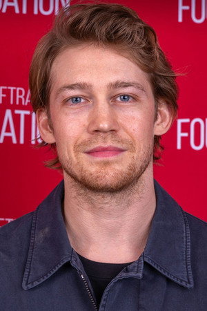 Joe Alwyn photo