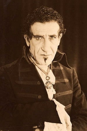 Photo of Otto Lederer from the Latest Netflix gallery