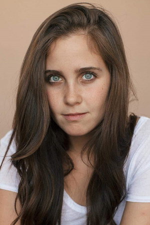 Natasha Dupeyrón photo