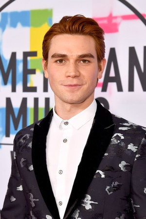 KJ Apa photo
