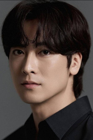 Photo of Moon Byeong-seol from the Latest Netflix gallery