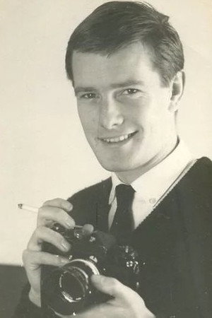 Photo of Robert Freeman from the Latest Netflix gallery