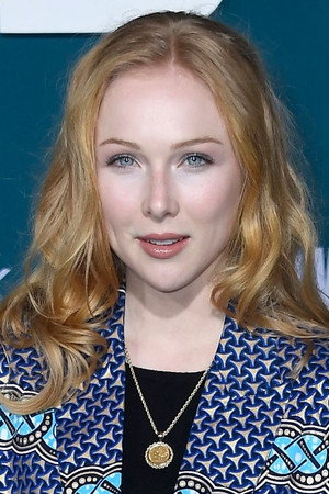 Molly C. Quinn photo