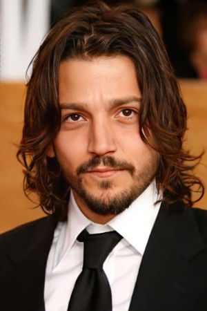 Diego Luna photo
