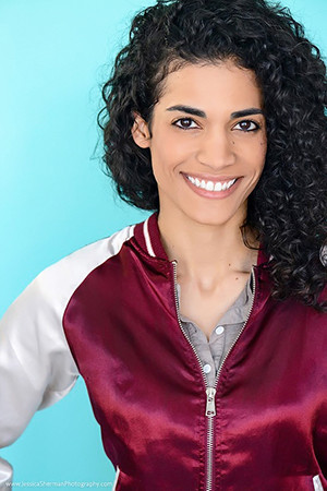Photo of Lauren Neal from the Latest Netflix gallery