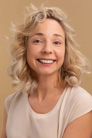 Photo of Julia Kostromina from the Latest Netflix gallery