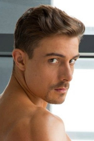 Photo of Carter Dane from the Latest Netflix gallery