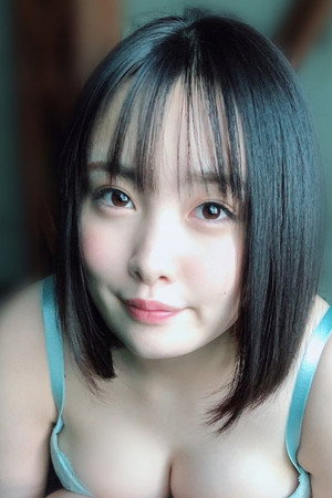 Photo of Suzu Akane from the Latest Netflix gallery