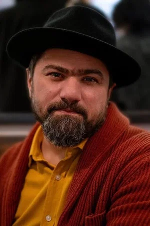 Photo of L-Mir from the Latest Netflix gallery