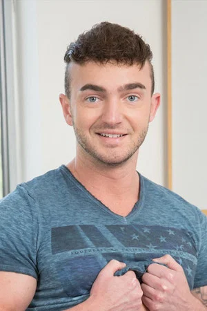 Photo of Jake Ashford from the Latest Netflix gallery