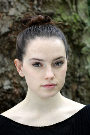 Daisy Ridley photo