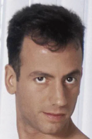 Photo of Doug Perry from the Latest Netflix gallery