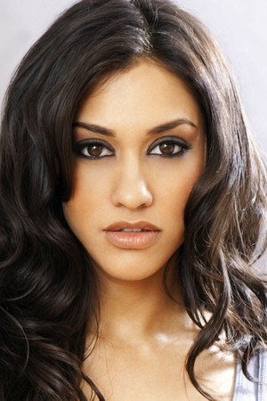 Janina Gavankar photo