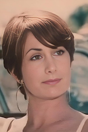 Photo of Ellen Earl from the Latest Netflix gallery