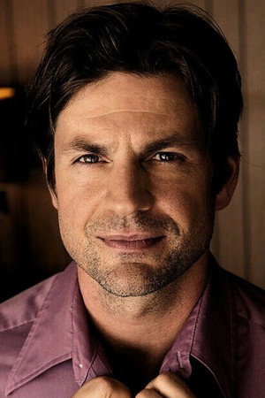 Gale Harold photo