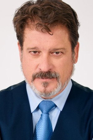 Photo of Eric Shine from the Latest Netflix gallery