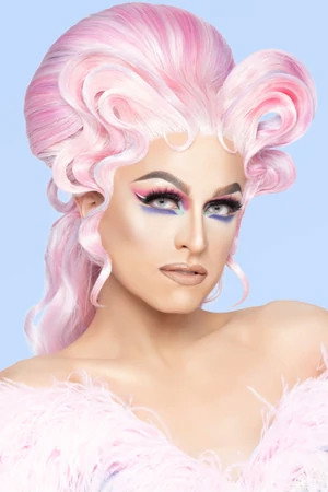 Photo of Adriana The Bombshell from the Latest Netflix gallery