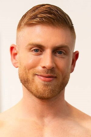 Photo of Matthew Ellis from the Latest Netflix gallery