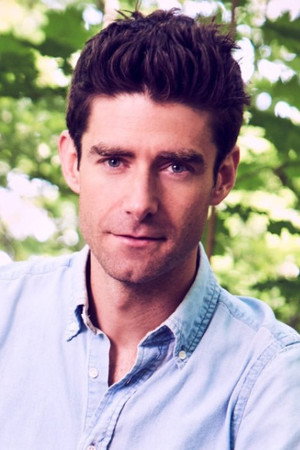 Photo of Drew Gehling from the Latest Netflix gallery