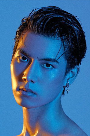 Photo of Patiphan Fueangfunuwat from the Latest Netflix gallery