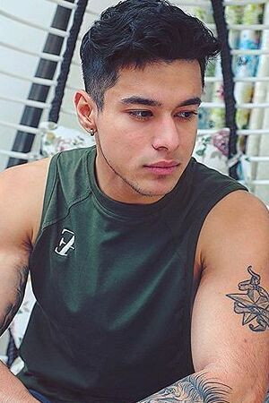 Pratik Sehajpal photo