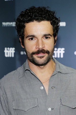 Christopher Abbott photo