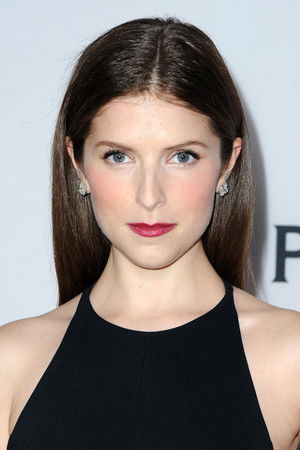Anna Kendrick photo