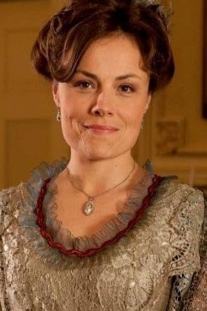 Photo of Arwen Humphreys from the Latest Netflix gallery