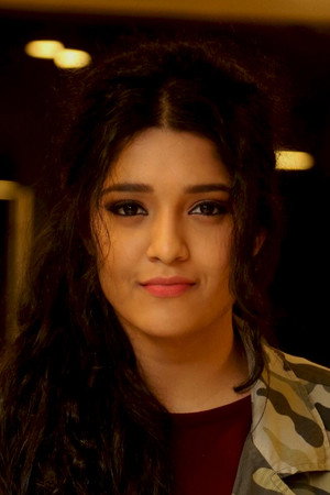 Ritika Singh photo