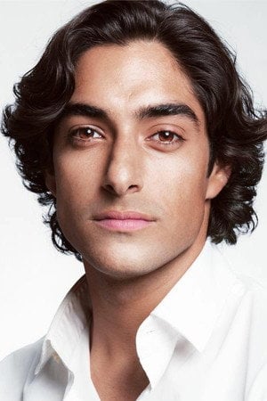 Photo of Eman Esfandi from the Latest Netflix gallery