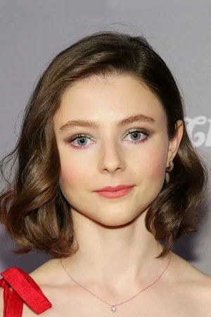 Thomasin McKenzie photo