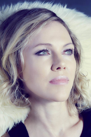 Britta Phillips photo