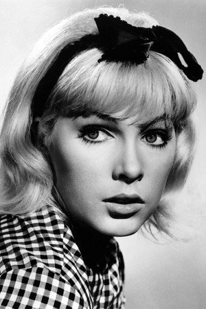 Stella Stevens photo