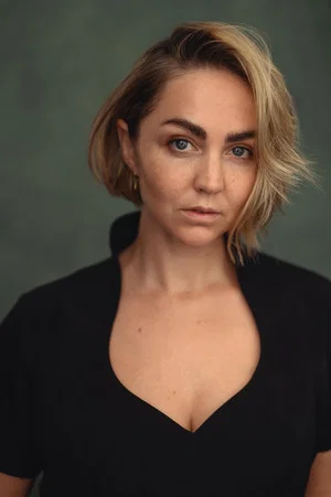 Photo of Kate Winter from the Latest Netflix gallery
