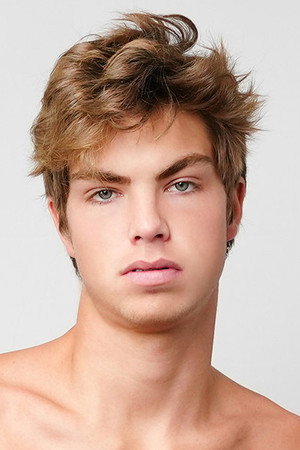 Photo of Oliver Carter from the Latest Netflix gallery
