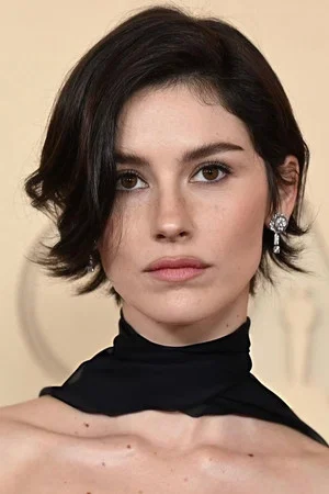 Photo of Gracie Abrams from the Latest Netflix gallery