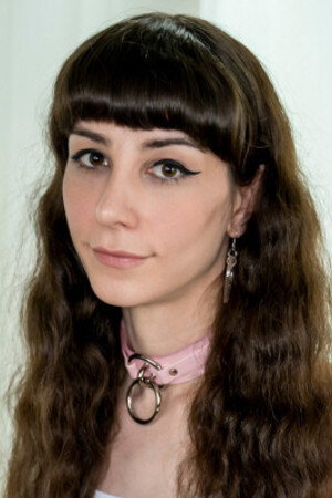 Photo of Livi Doll from the Latest Netflix gallery