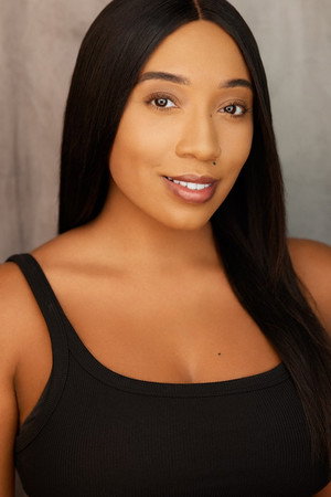 Photo of Christina Renee from the Latest Netflix gallery
