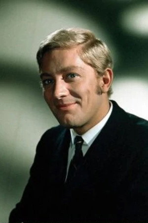Photo of Drewe Henley from the Latest Netflix gallery