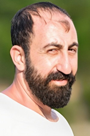 Photo of Özkan Ayalp from the Latest Netflix gallery
