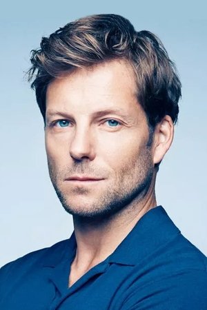Jamie Bamber photo